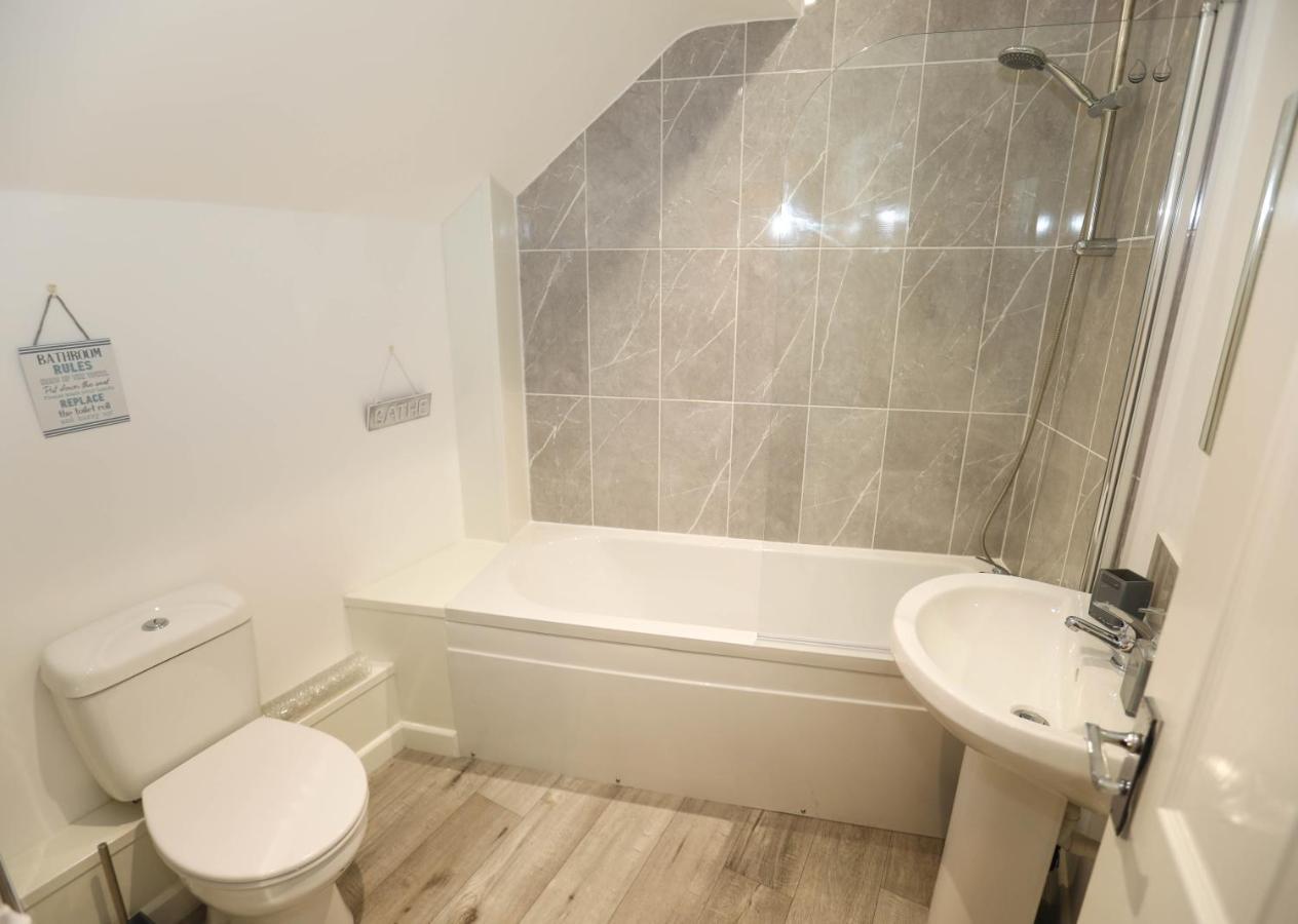 Exmouth - Apartment 2, Strand House - Modern 2 Bedroom Apartment, Perfect Location For Access To Beach & Town Centre - Sleeps 4 Guests - Hosted By Rentmyhouse Exterior foto